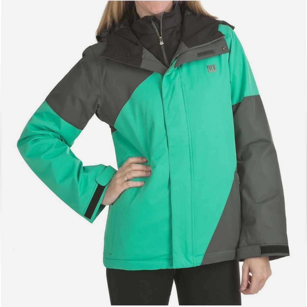DC Women's Fuse Snowboard - Ski Jacket Size M